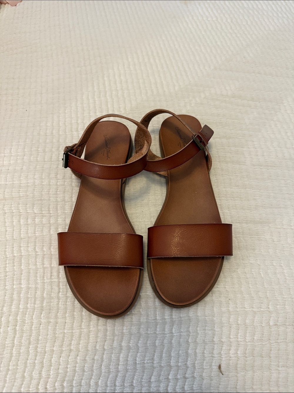 Universal Thread Tan Leather Ankle-Strap Sandals